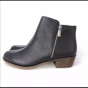 Kensie Black Boots Size 8.5